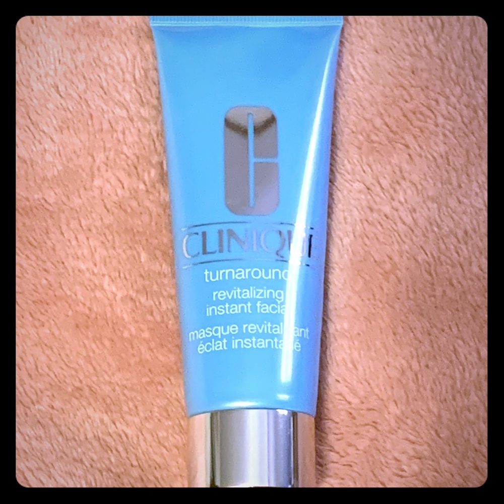 Clinique Turnaround Instant Revitalizing Facial